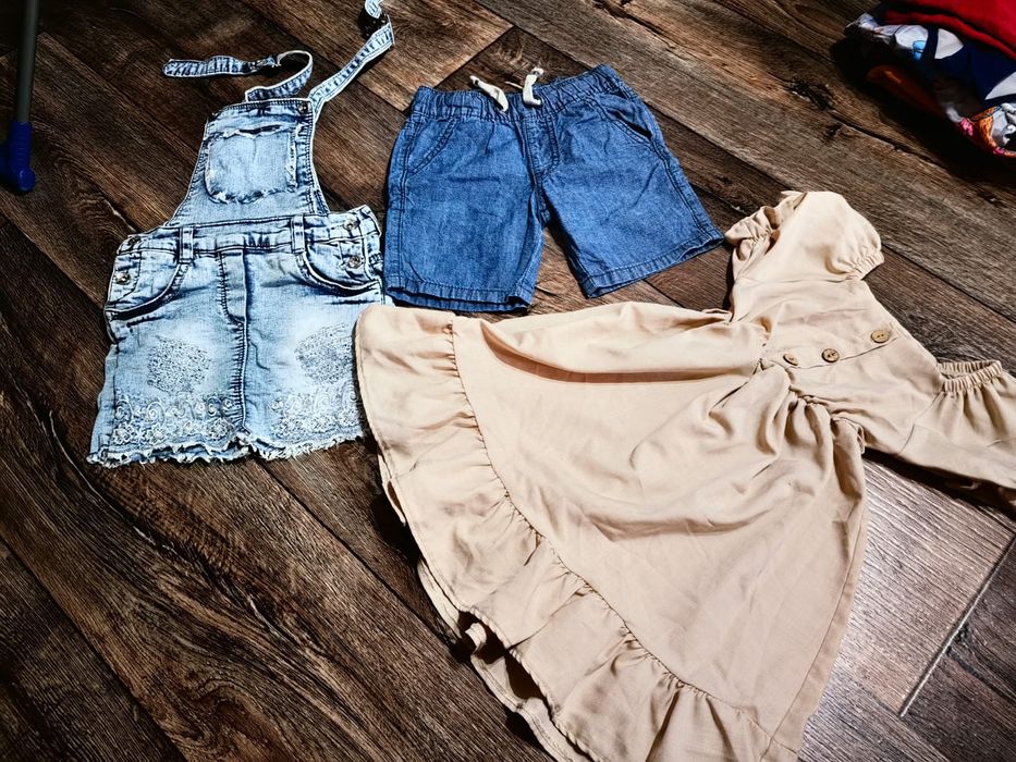 Много вещей на девочку 5 лет