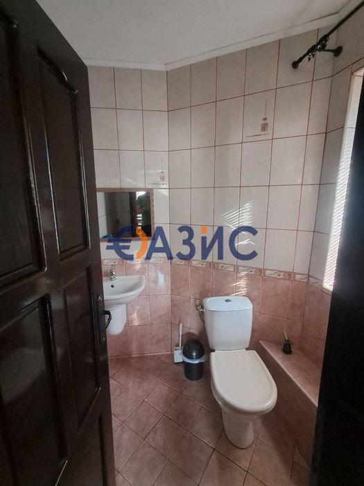 Двуетажна къща в с. Бата, България, 134 кв. м, 560 кв. м двор, цена 165 000 евро #34248635