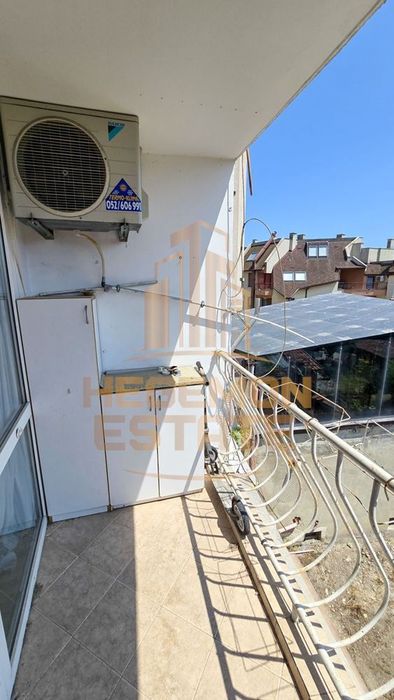 Продава се Двустаен апартамент в Варна, Гръцка махала - 51 кв.м за 3628 €/кв.м - Снимка #8