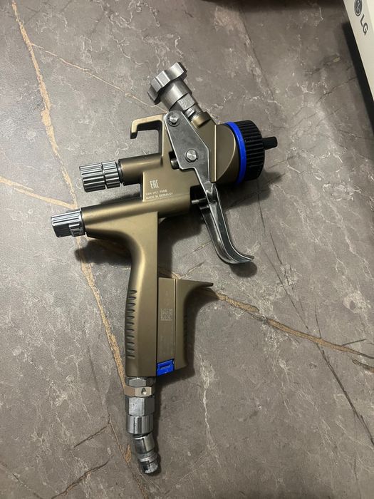 Vând pistol de vopsit sata jet 5500