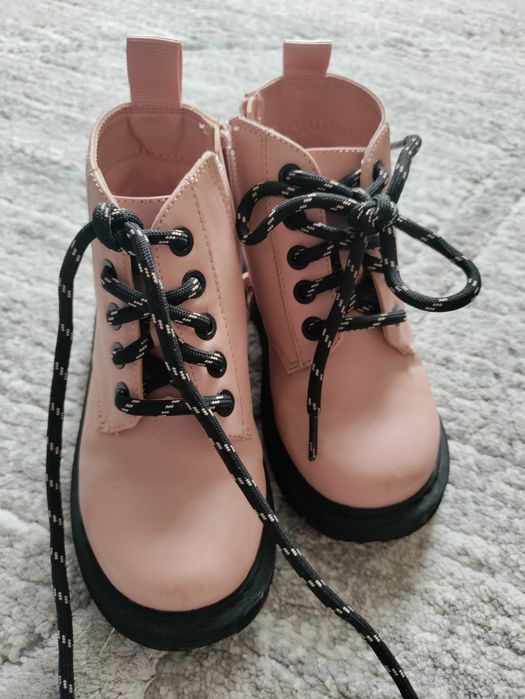 Детски боти Манго