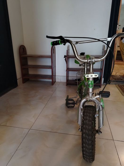 Велик сотилади холст яхши