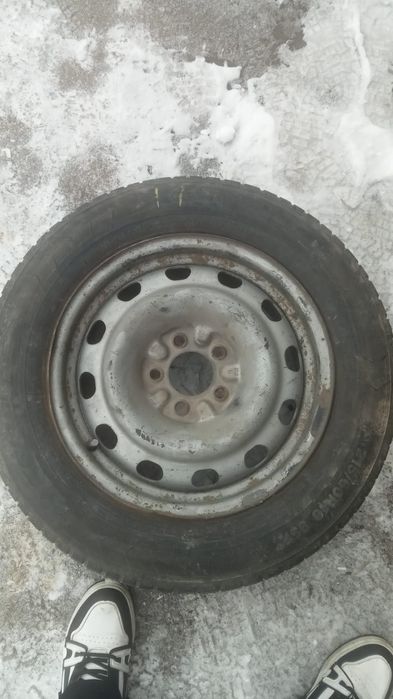 Продам 4 шины комплект