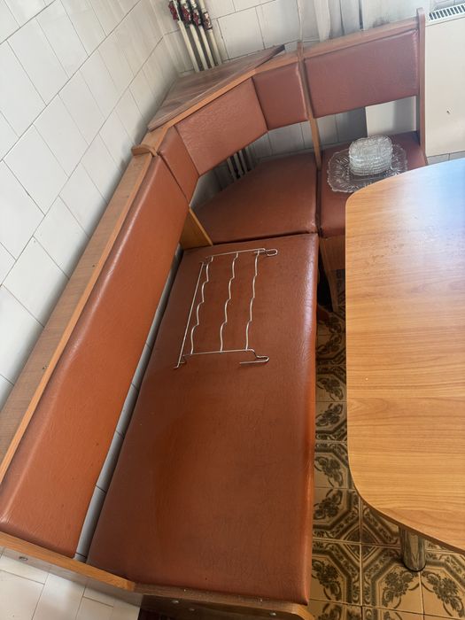 Masa si coltar bucatarie