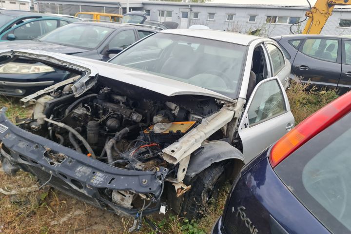 Geam usa spate dreapta Skoda Octavia prima generatie (facelift)