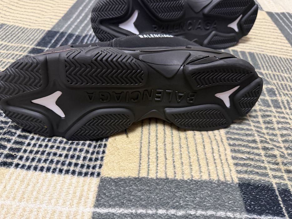 Balenciaga triple S noi