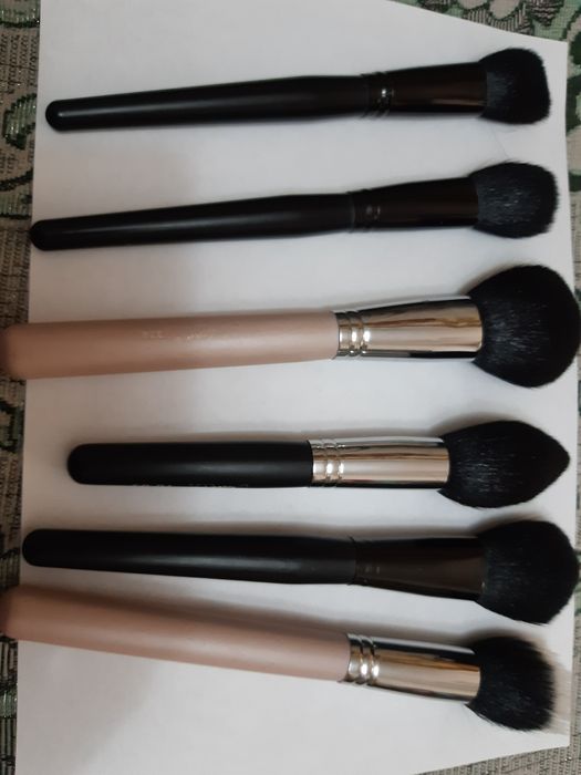 Кисточки для макияжа