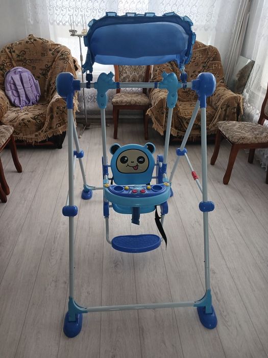 Продам детскую качелю