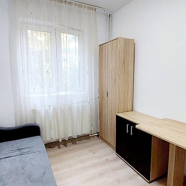 Nou!!! Închiriez garsoniera confort 3 in zona centrală din Micro 14