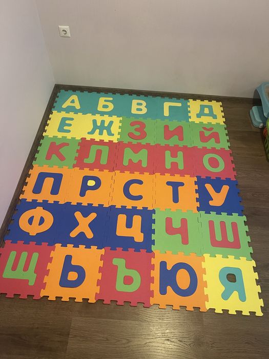 Детски Килим от букви азбука