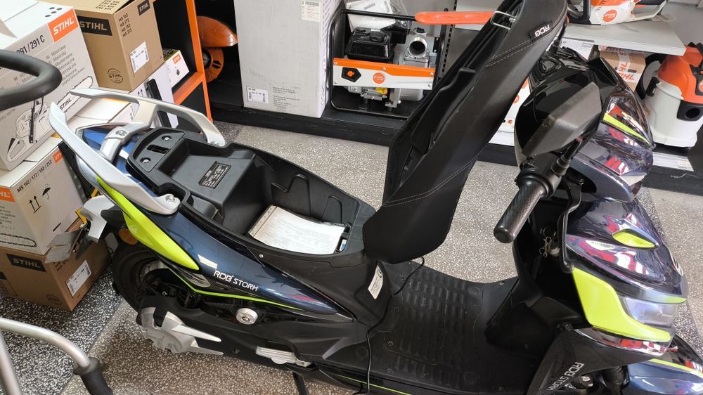 Vând scuter electric Rdb Storm 2200W cu RAR făcut