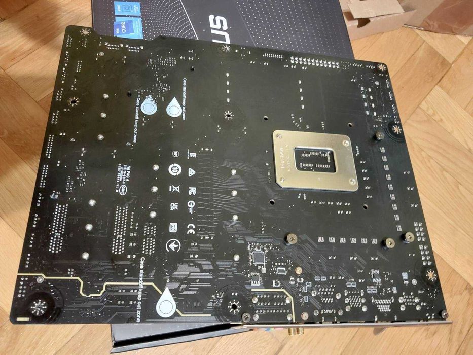 MSI Z790 Gaming Plus Wi-Fi DDR5 дънна платка