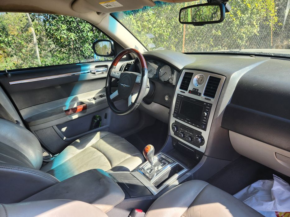 За Части Chrysler 300c 3.0 crdi автоматик 2009 година