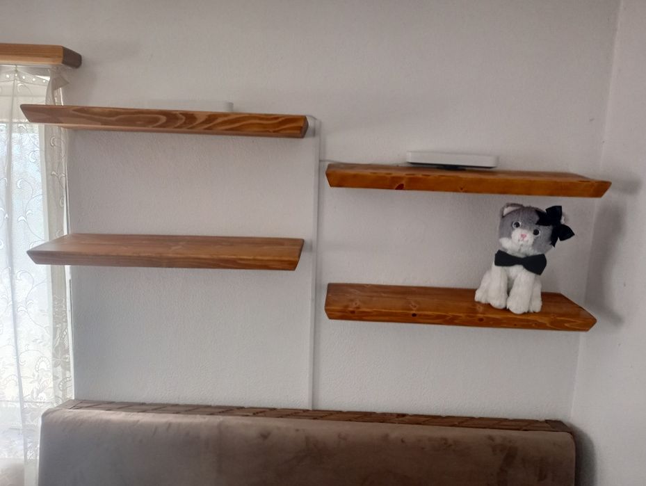 Rafturi plutitoare din lemn masiv