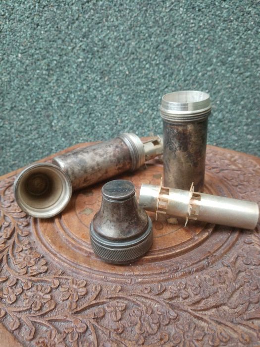 Ретро антикварни медицин. съдове от мед за стерилизиране на мед. игли.