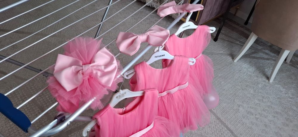 Продается детские платья (три сестры)