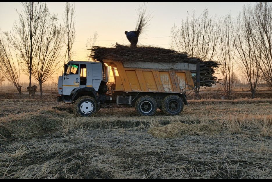 Kamaz samasval sotiladi
