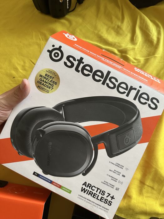 Игровые наушники Steelseries Arctis 7+ wireless