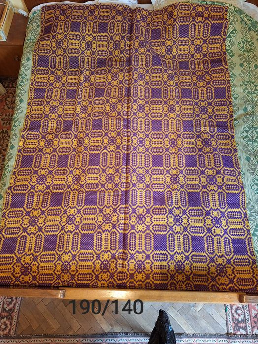 Ръчно тъкани килими и черги