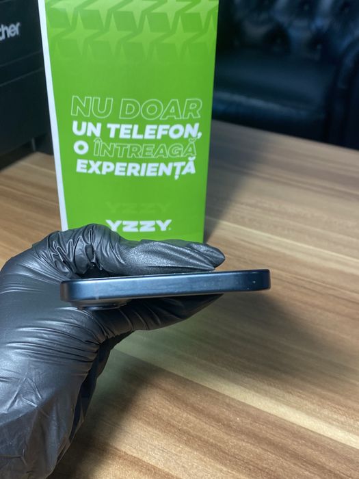 iPhone 16 Plus • 128 GB • Black