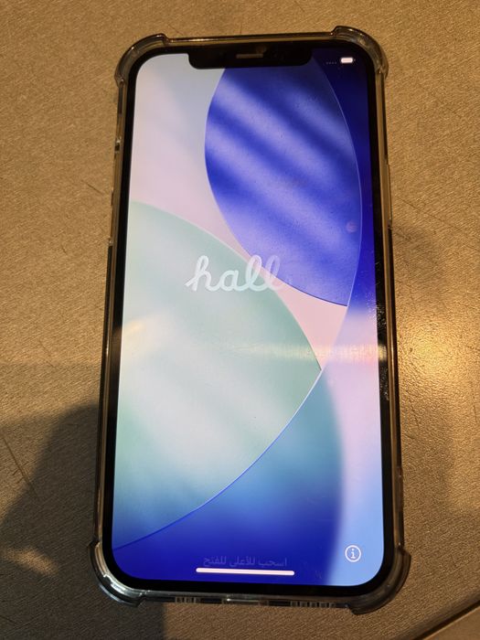 Продавам  Iphone 12