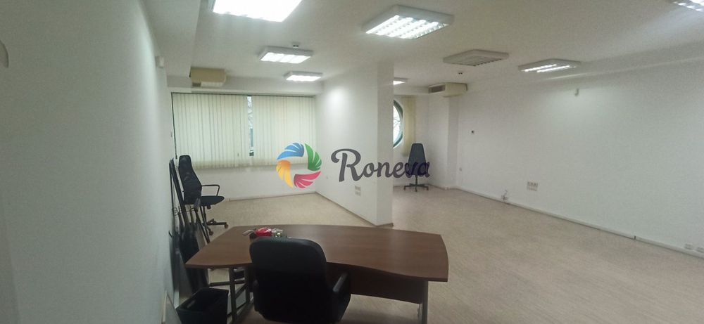 Дава се под наем Офис в Варна, Център - 102 кв.м за 660.96 € - Снимка #1