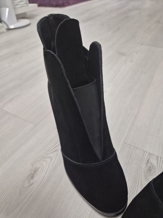Botine marime 38