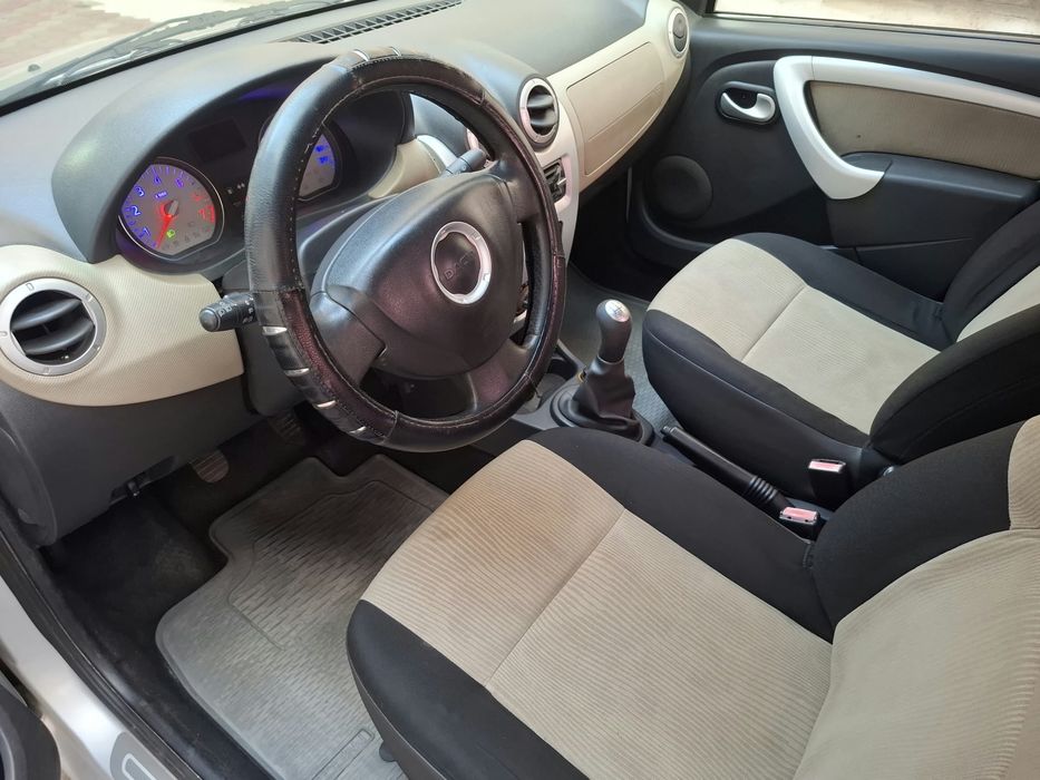 Dacia Logan 1.6 16v Prestige