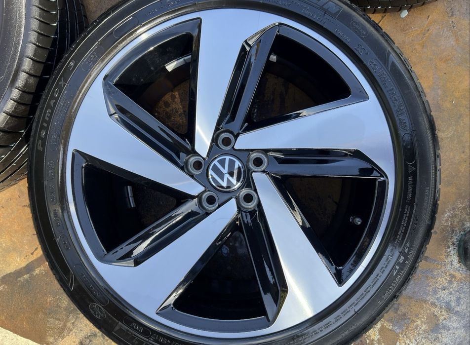 Jante originale Vw Polo  17”  Anvelope Michelin 215/45/R17