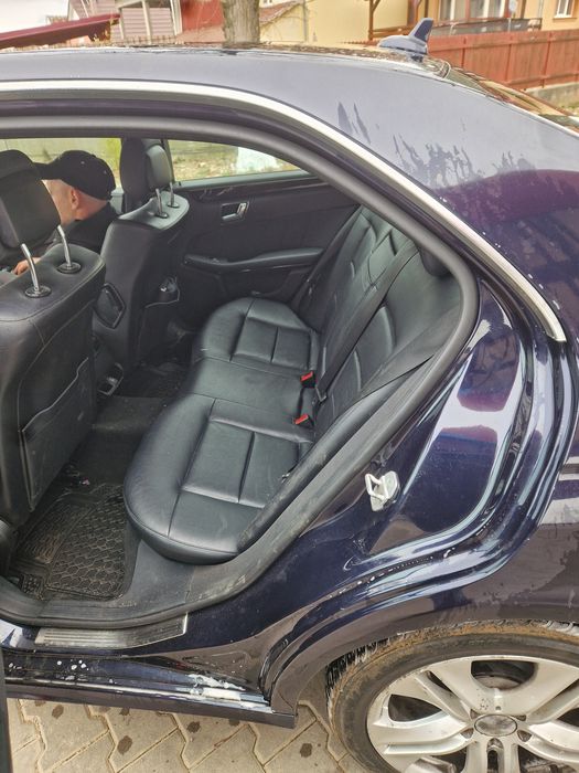 Dezmembrez w212 e class fata completa usa punte