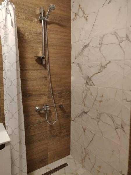 Слънчев и много уютен! Двустаен апартамент в ж. к.  Братя Миладинови!!