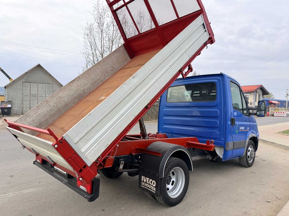 Iveco Daily 35C 17 - basculabila pe cutie / sateliti blocabili