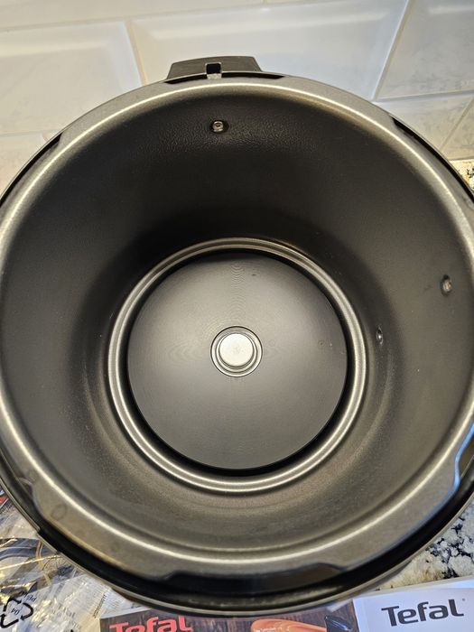 sub presiune electrica Tefal One Pot CY505E30, 1200W, capacitate vas antiaderent 5.8 L, 25 de programe, functie pastrare la cald, argintiu & negru