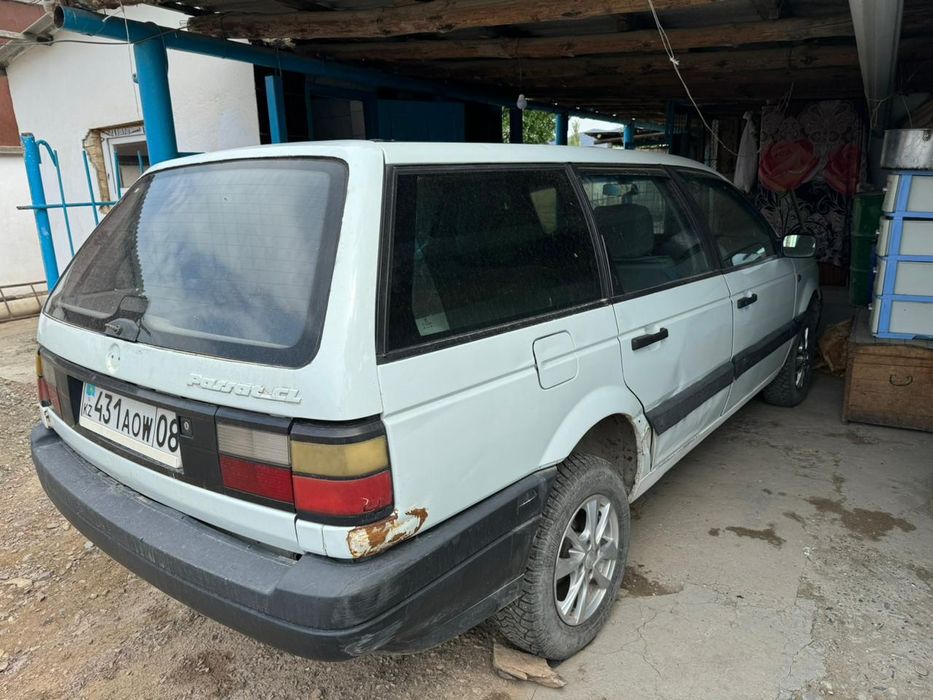 Машина пассат б3