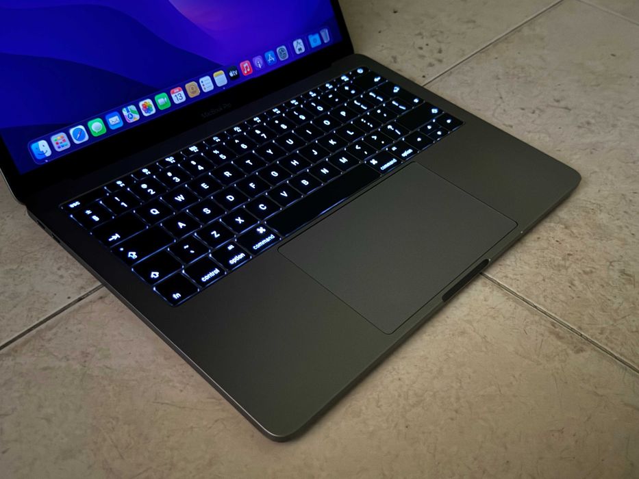 13.3' Core i5 Apple MacBook Pro Late 2016 Space Grey 16GB RAM/256GB SSD/Бат 6ч