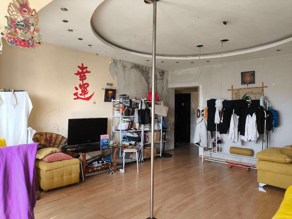 4х переделанная в 3-комнатная 95 м² — Массив Эльбек, Мирабадский район