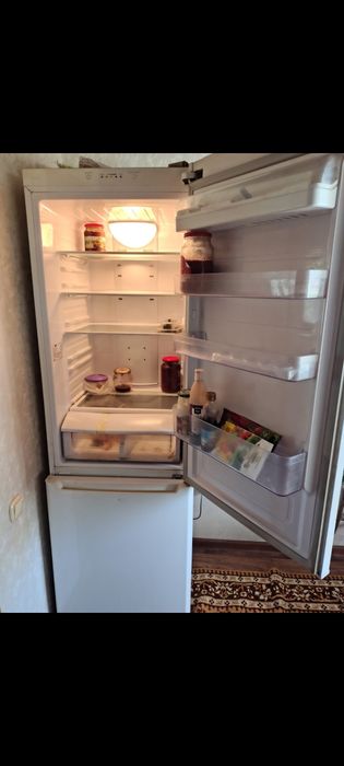 Продам холодильник