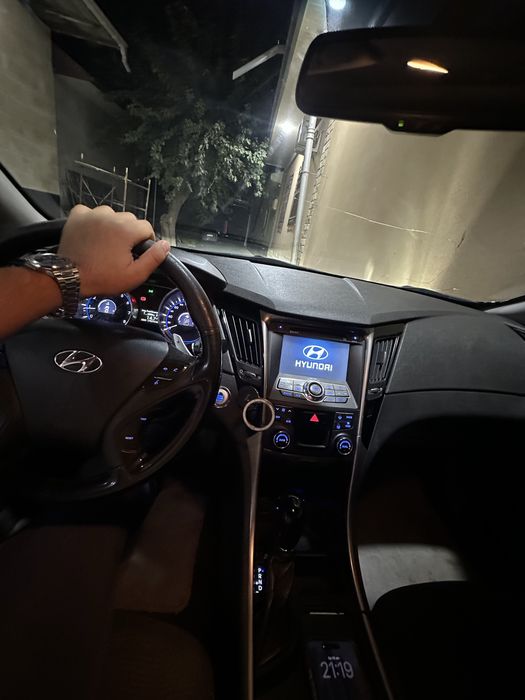 Hyundai Sonata 2,4