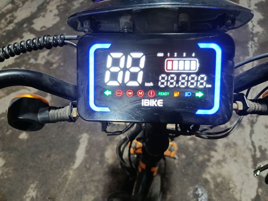 Elektron skuter sotiladi