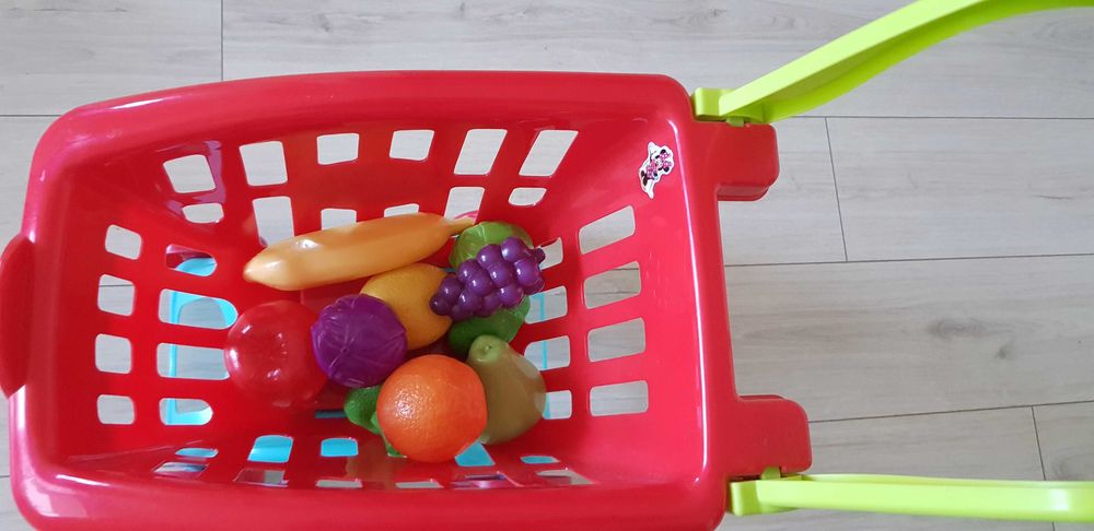 Jucarii si lego duplo.