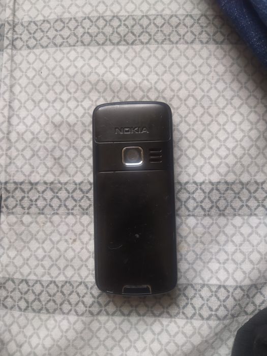 Кнопочный телефон Nokia