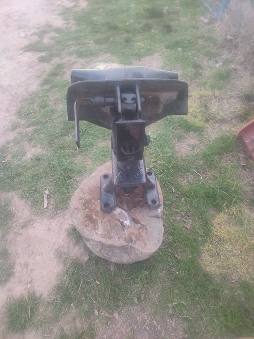 Vând piese tractor u650