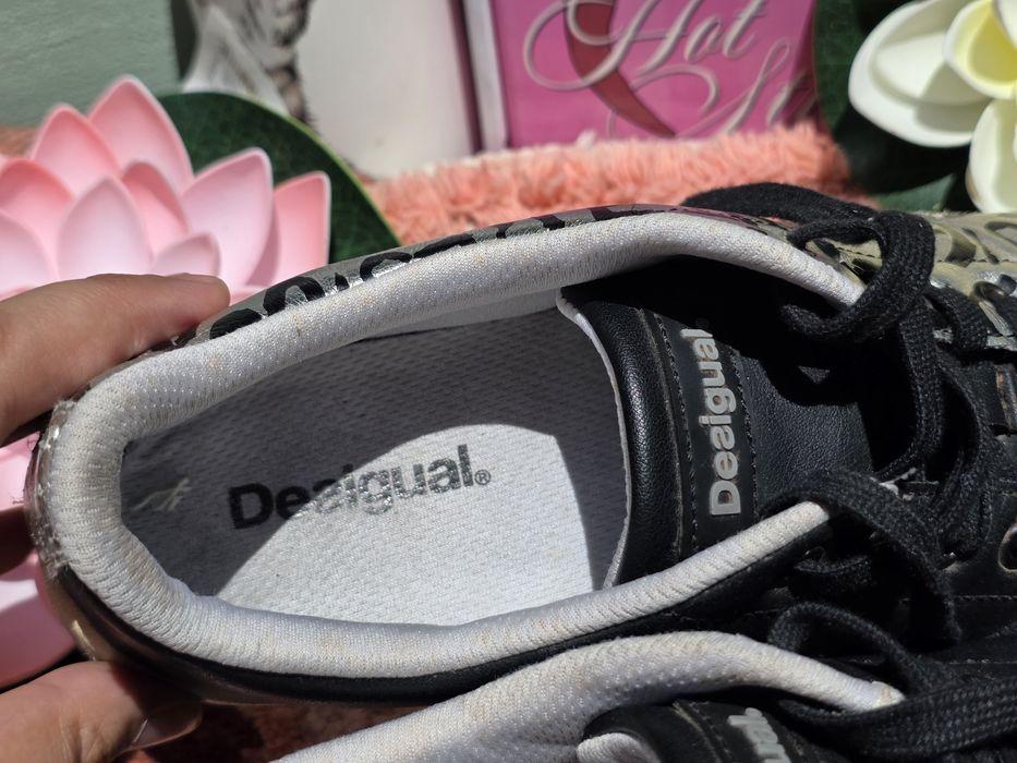 Desigual кецове еко кожа N39