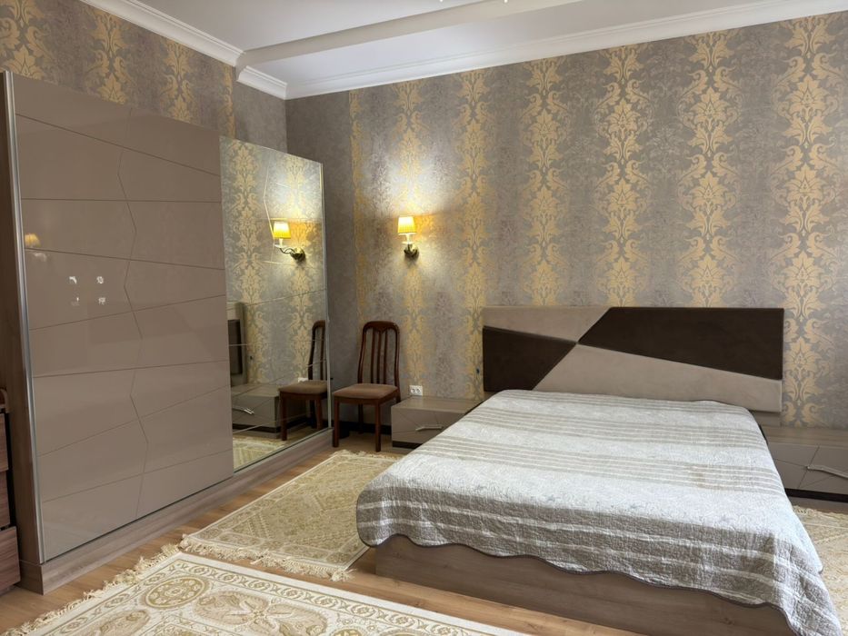 Продам спальный гарнитур