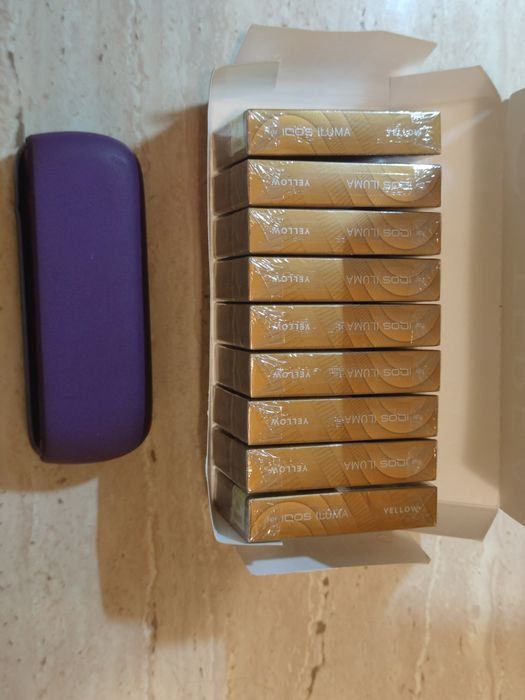 Vand pachet Iqos Iluma editie de colectie