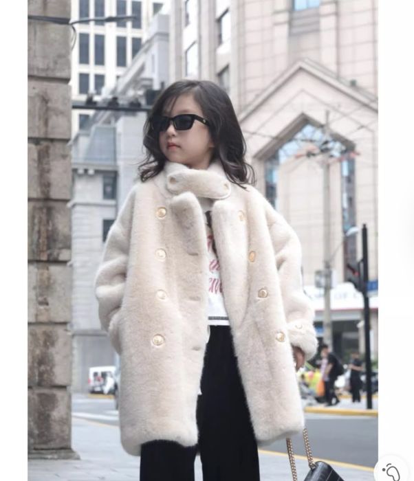 Верхняя детская одежда