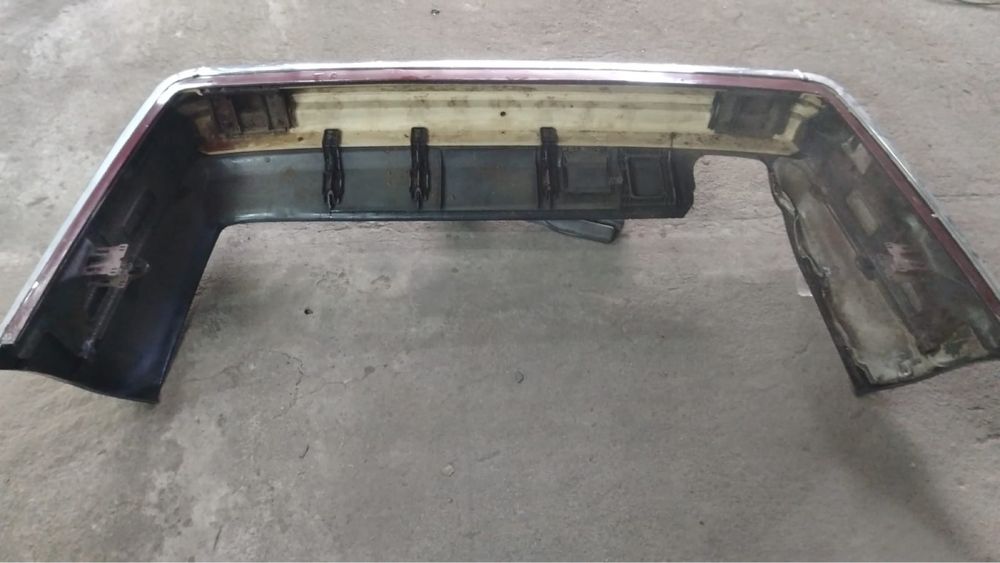 Задний бампер бмв е32