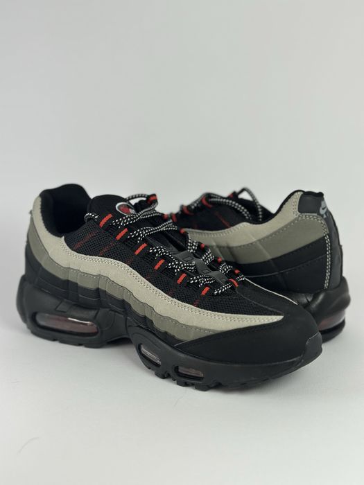 Мъжки маратонки Nike Air Max 95 “Black / University Red”