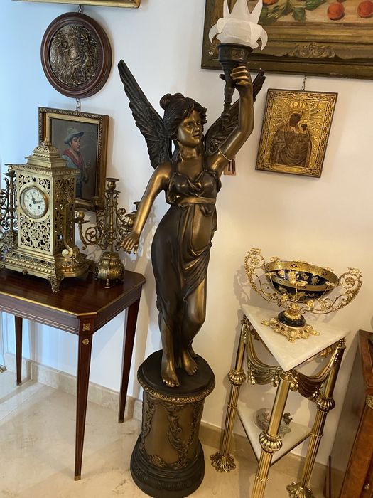 Statueta/lampadar/antimoniu