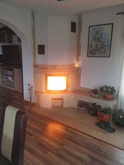 Vând casă  în municipiul Deva, județ Hunedoara